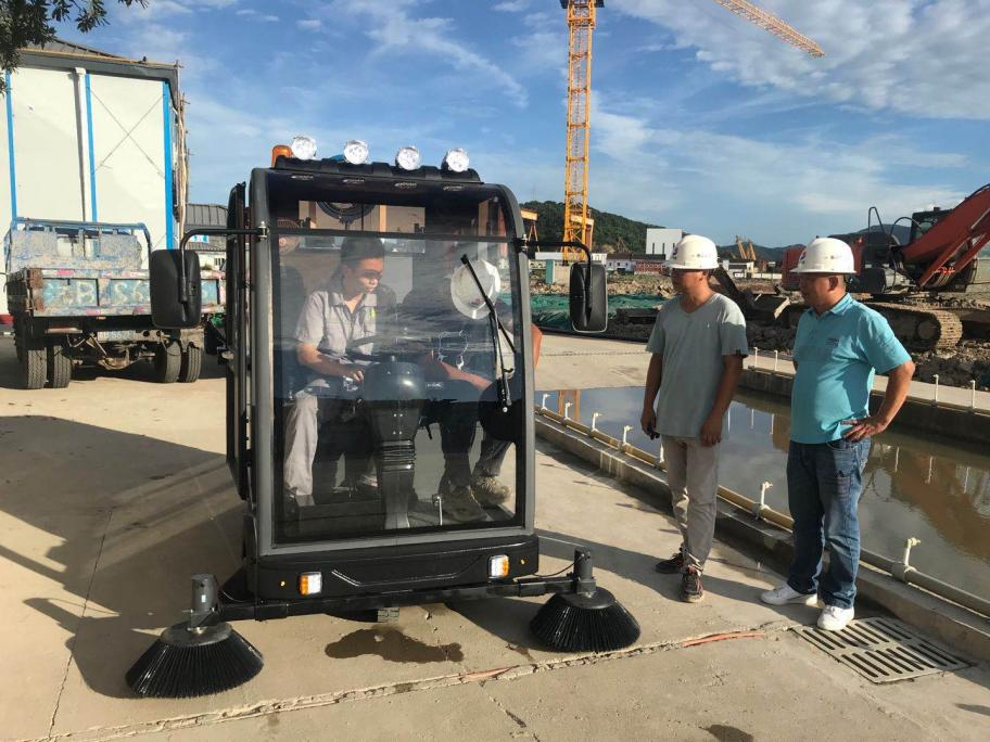 嘉兴龙泉市清扫车